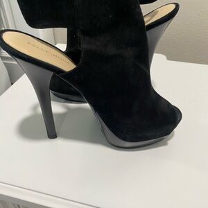 Pelle Moda Elegant Black Heels